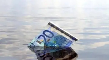 اليورو يعمق خسائره لأدنى مستوى في 3 أسابيع قبيل قرارات المركزي الأوروبي