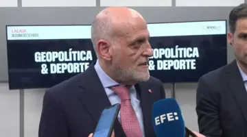 بـ”نصيحة إلى ريال مدريد”.. تيباس يُجيب على تصريحات أربيلوا بشأن التحكيم