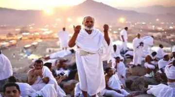 بفارق الأسعار والمميزات.. كيف تفاضل بين حج القرعة والجمعيات والسياحة في مصر لعام 1447هـ؟