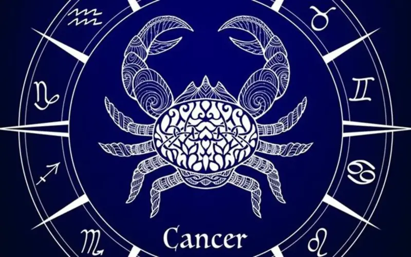 تجنَّب التعلق الزائد.. حظك اليوم لبرج السرطان السبت 4-4-2026