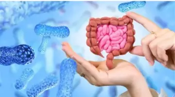 تحذيرات طبية من ميكروبيوم الأمعاء وتأثيره على إصابة فئة الشباب بالأورام