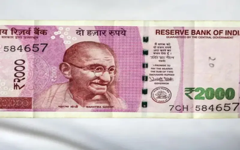 تدخلات بنك الاحتياطي الهندي تدعم الروبية وتصعد بتكاليف التحوط لأعلى مستوى منذ 2008