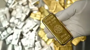 تراجع الذهب عالميًا عند التسوية.. والفضة تنخفض بأكثر من 3%