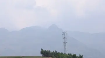 تسعى لاو كاي جاهدة لتأمين الكهرباء للمناطق المحرومة.