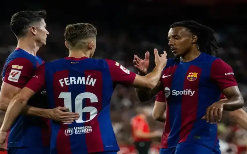 تشكيل فريق برشلونة المنتظر ضد خيتافي في الدوري الإسباني