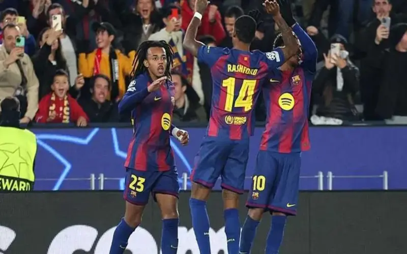 تشكيلة برشلونة لقمة أتلتيكو مدريد في الدوري الإسباني.. عودة كوندي وبالدي