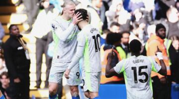 تقييمات لاعبي مانشستر سيتي أمام تشيلسي: نيكو أوريلي يحسمها مجددًا في اللحظات الحاسمة ورايان شرقي يُبهر، فيما يعيد فريق بيب غوارديولا القاسي إشعال سباق اللقب