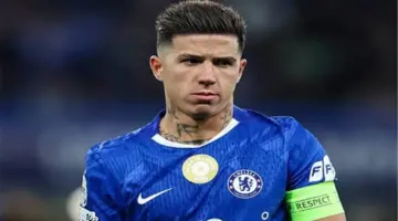 تليجراف: إنزو فرنانديز يثير استياء لاعبي تشيلسي بسبب ريال مدريد