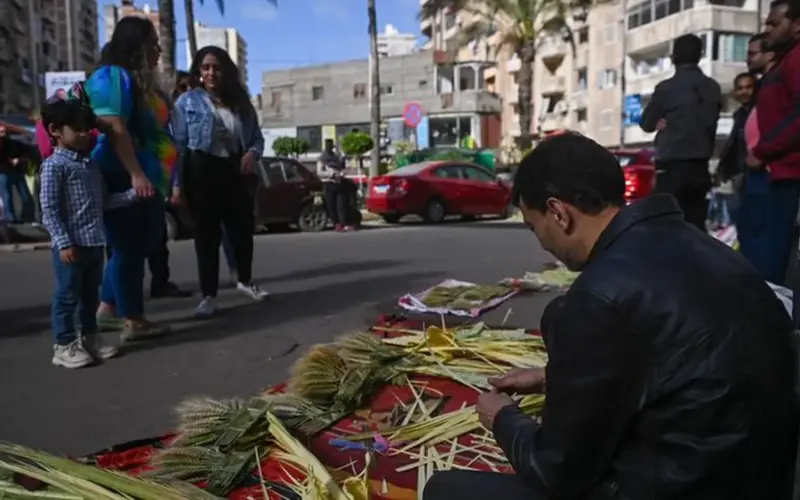 تمديد مواعيد غلق المحلات والمولات في إجازة الأخوة الأقباط.. متى يبدأ تطبيقها؟