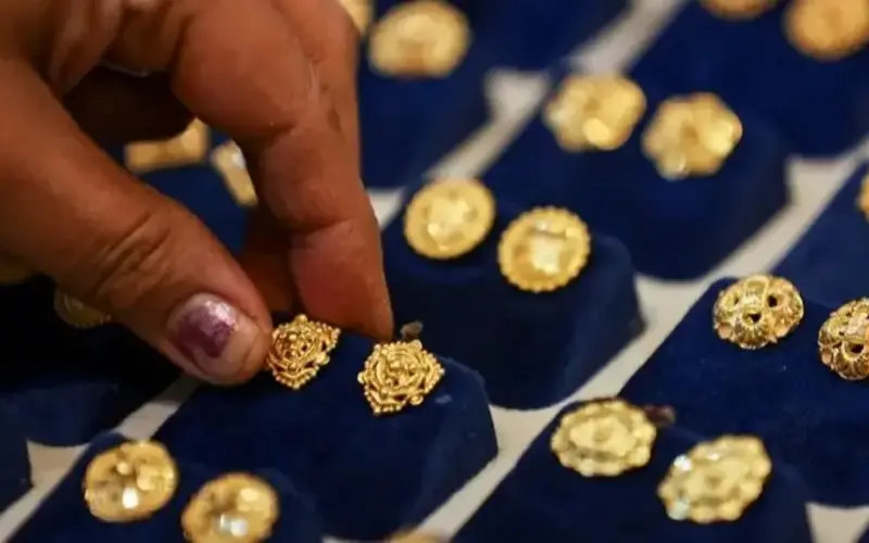 توقعات أسعار الذهب الأيام القادمة.. نظرة إيجابية لكن بحذر