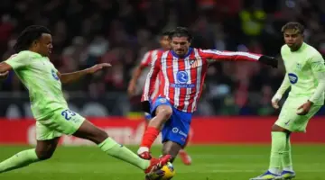 توقيت مباراة برشلونة وأتلتيكو مدريد اليوم في الدوري الإسباني والقناة الناقلة