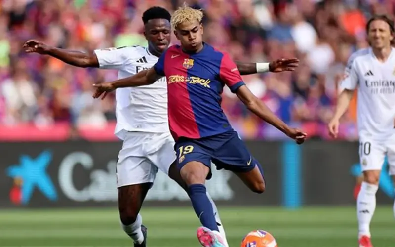 توقيت مباراة برشلونة وريال مدريد في الدوري الإسباني