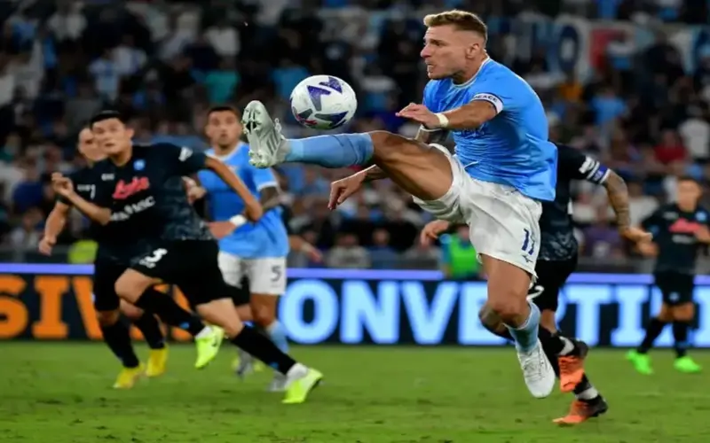 توقيت مباراة نابولي ضد لاتسيو في الدوري الإيطالي