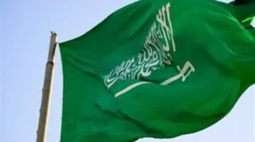 جموع المصلين يؤدون صلاة الجنازة على الأميرة الجوهرة بنت فيصل بجامع الإمام تركي منذ 18 دقيقة