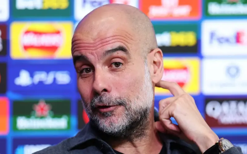 جوارديولا يفاجئ لاعبيه بتصرف غير متوقع قبل جولات الحسم في البريميرليج