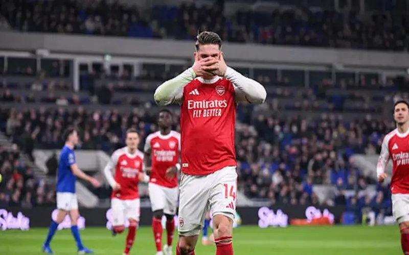 جيوكيريس يقود هجوم أرسنال.. وأتلتيكو يدعم صفوفه بالثلاثي الخطير