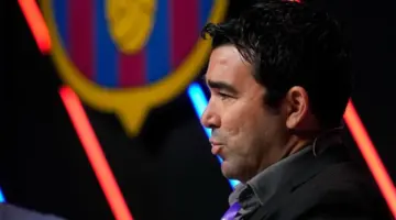 ديكو يدرس حسم صفقة برازيلية استثنائية لـ برشلونة