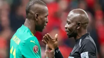 رسمياً.. فيفا يستبعد ندالا حكم نهائي أمم أفريقيا من كأس العالم