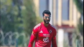 رغم إيقافه.. محمد الشناوي يساند الأهلي أمام بيراميدز