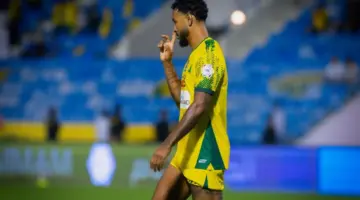 رقم مميز جوشوا كينغ يستحضر أمجاد بورنموث ويتألق في دوري روشن