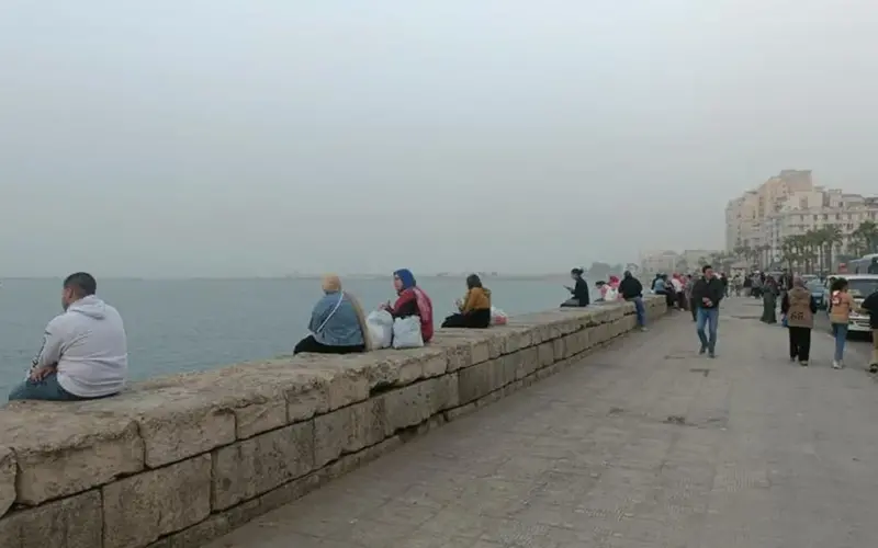 رياح مثيرة للرمال والأتربة.. «الأرصاد» تنذر من اضطراب الأجواء وانخفاض الرؤية