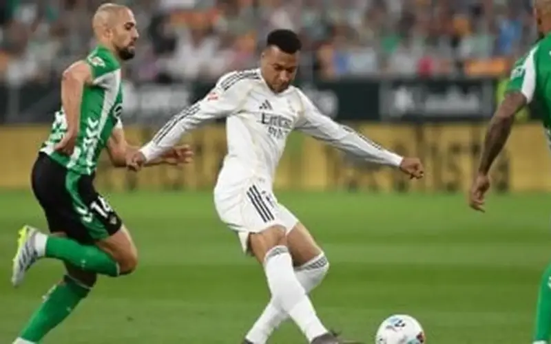 ريال بيتيس ضد الريال.. إصابة مبابي في أوتار الركبة اليسرى