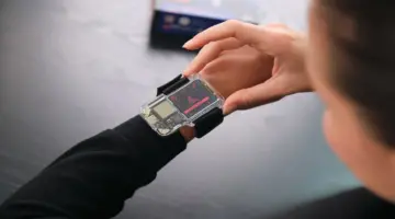 ساعة “ناسا أرتميس 2”.. من المعصم نحو القمر | تكنولوجيا