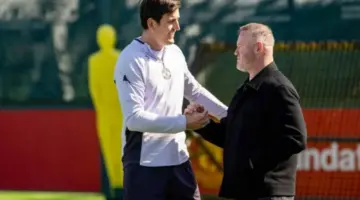 سبب زيارة واين روني إلى مقر تدريبات مانشستر يونايتد