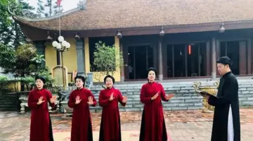 ستظل ألحان شوان الشعبية تتردد أصداؤها للأبد في أرض الأجداد.