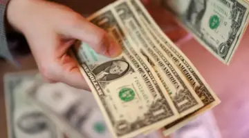 سعر الدولار في العراق مقابل الدينار اليوم الاثنين 27/04/2026.. فارق بالسوق السوداء