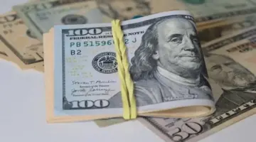 سعر الدولار يتجاوز حاجز الـ 52 جنيهًا في مصرف أبوظبي الإسلامي – الأسبوع