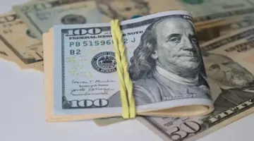 سعر الدولار يتخطى حاجز الـ 52 جنيهًا في مصرف أبوظبي الإسلامي ويحدث تأثيرات مهمة في السوق المصرية – مشاهير