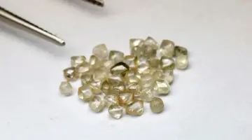 سعر مثقال الذهب عيار 21 في العراق اليوم الاثنين 27/04/2026.. صعود جماعي