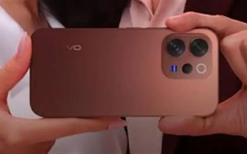 سعر ومواصفات vivo v70 5g.. بطارية عملاقة وكاميرات احترافية