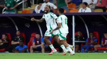 “سلموا الكأس لهم”.. لاعب الأهلي يهاجم مسؤولي الدوري السعودي بعد التعثر