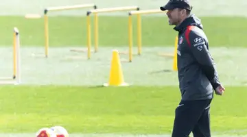 سيميوني يقرر إراحة نجوم أتلتيكو مدريد أمام إشبيلية بسبب تكدس المباريات