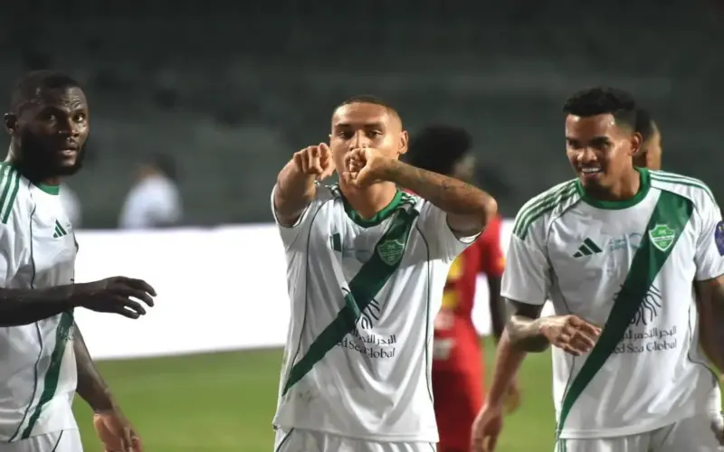 شاهد واحكم بنفسك.. هل استحق الأهلي ضربة جزاء ضد ماتشيدا؟