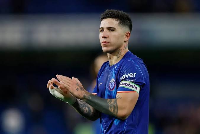 عودة إنزو فرنانديز تقود تشكيل تشيلسي ضد مانشستر يونايتد اليوم في الدوري الإنجليزي 2025/2026.. التشكيلة الرسمية وموعد المباراة وقمة نارية في صراع المربع الذهبي