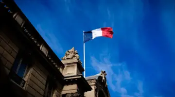 فرنسا تعتزم التخلي عن نظام ويندوز لصالح نظام لينكس لتقليل الاعتماد على التكنولوجيا الأمريكية