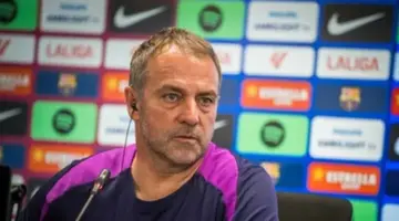 فليك: طوينا صفحة أوروبا ونقترب من حسم لقب الدوري الإسباني