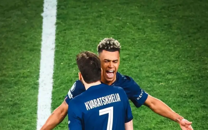 في مباراة مجنونة.. باريس سان جيرمان يحقق انتصاراً مقلقاً على بايرن ميونخ بدوري الأبطال