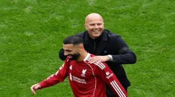 قرار جديد من ليفربول بشأن مستقبل سلوت بعد الخسارة برباعية أمام مانشستر سيتي