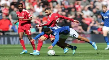 كاراجر يخلع القبعة لـ محمد صلاح بعد هدفه أمام إيفرتون: كرر ما يفعله دائمًا