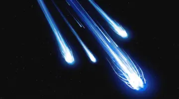 كويكب يتففك قرب الشمس ليصنع زخة شهب جديدة في السماء | علوم