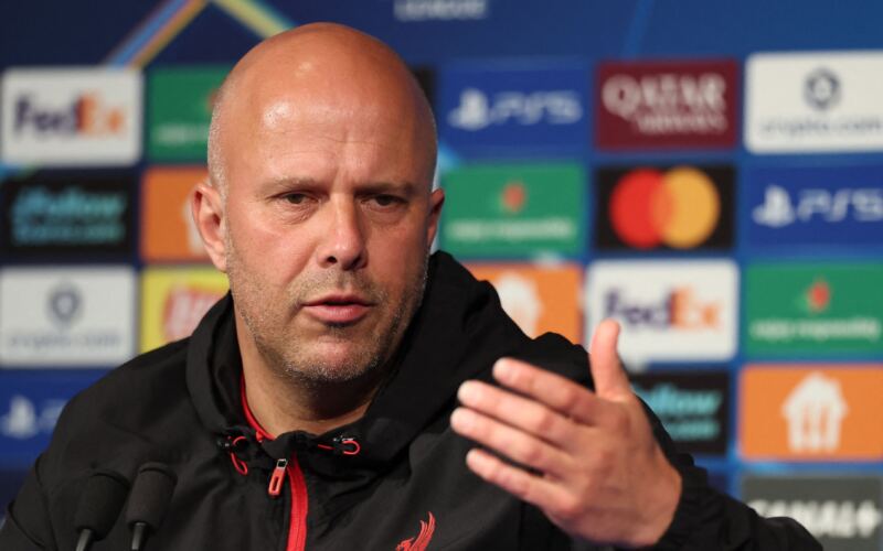 <p>لا يزال آرني سلوت واثقاً من قدرة ليفربول على «منافسة» باريس سان جيرمان بعد أن لمس جوانب إيجابية في الهزيمة المذلة 4-0 أمام مانشستر سيتي.</p>
<p><em>(ملاحظة: تم تعديل “رأى” إلى “لمس” و “مانشستر سيتي” كما هو المتعارف عليه لغوياً، مع الحفاظ الكامل على الهيكل).</em></p>