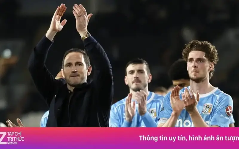 لامبارد يعيد كوفنتري إلى الدوري الإنجليزي الممتاز.