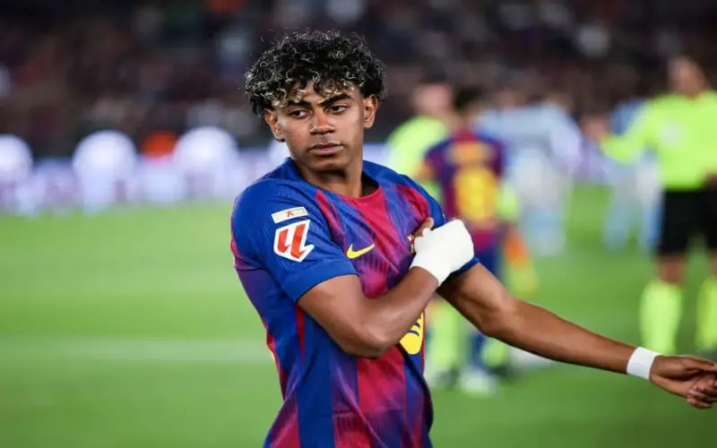 لامين يامال ينال جائزة رائعة بعد إصابته القوية مع برشلونة