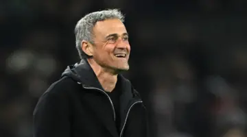 لويس إنريكي يحسم قراره بشأن عرض مانشستر يونايتد