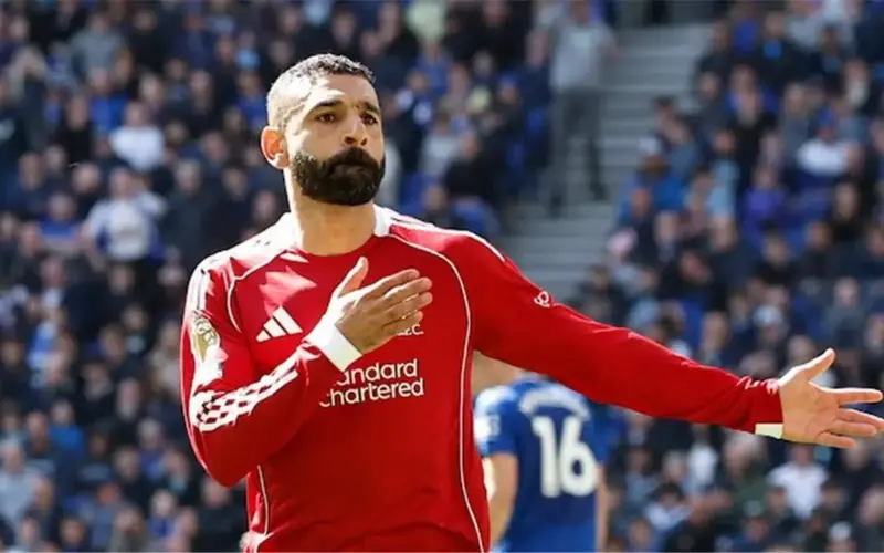 ليفربول يدعو جماهيره للتصويت قبل رحيل محمد صلاح