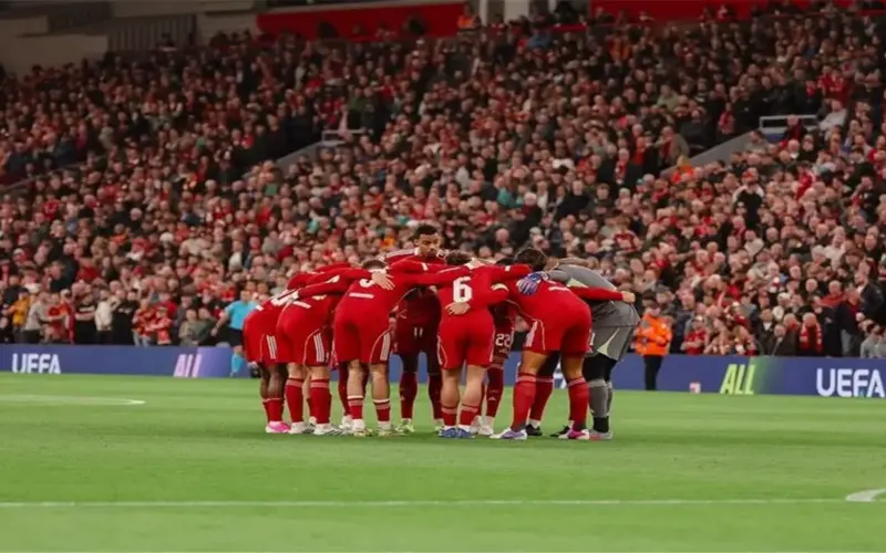 ليفربول يكشف عن أفضل لاعب في شهر مارس.. موقف محمد صلاح